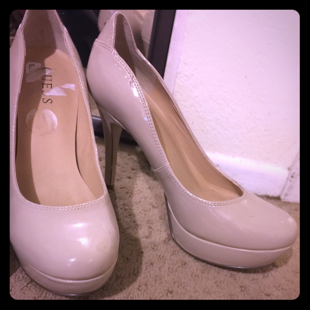 Guess beige heels never worn